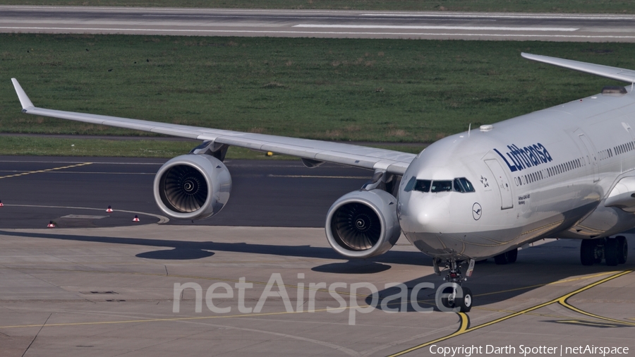 Lufthansa Airbus A340-642 (D-AIHA) | Photo 235092