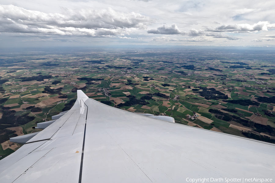 Lufthansa Airbus A340-642 (D-AIHD) | Photo 262958