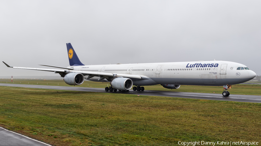 Lufthansa Airbus A340-642 (D-AIHF) | Photo 200423