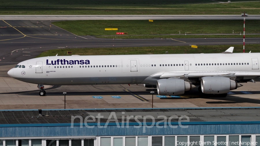 Lufthansa Airbus A340-642 (D-AIHK) | Photo 235094