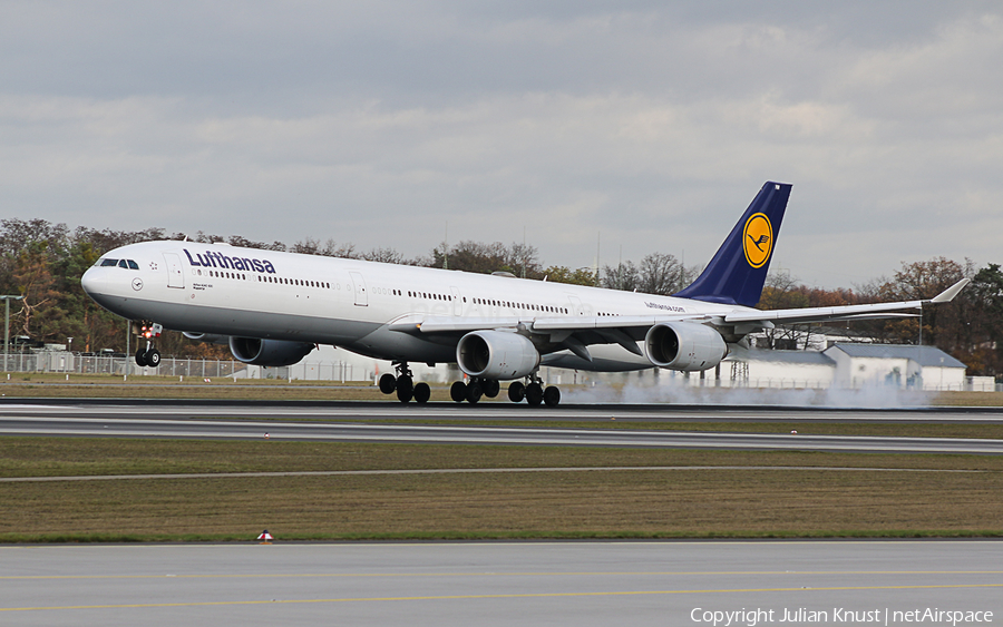 Lufthansa Airbus A340-642 (D-AIHM) | Photo 95404