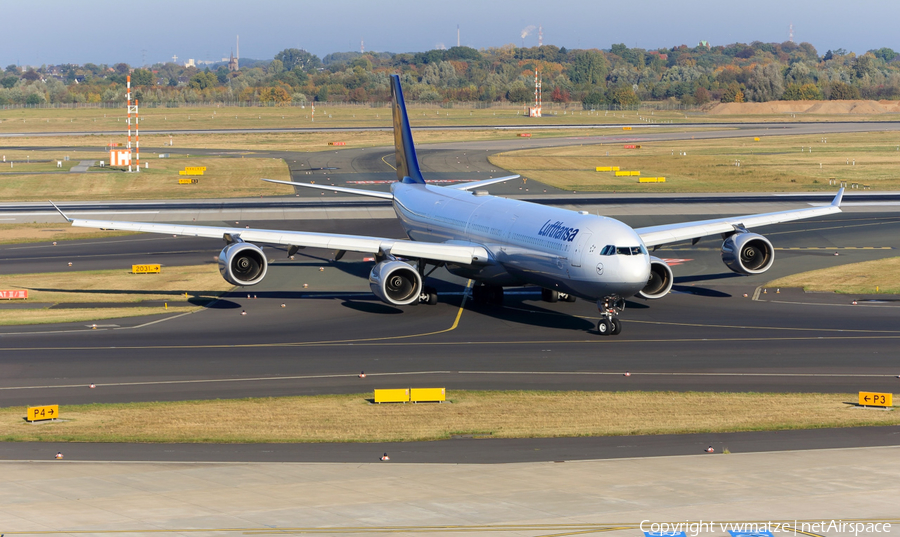 Lufthansa Airbus A340-642X (D-AIHT) | Photo 128455