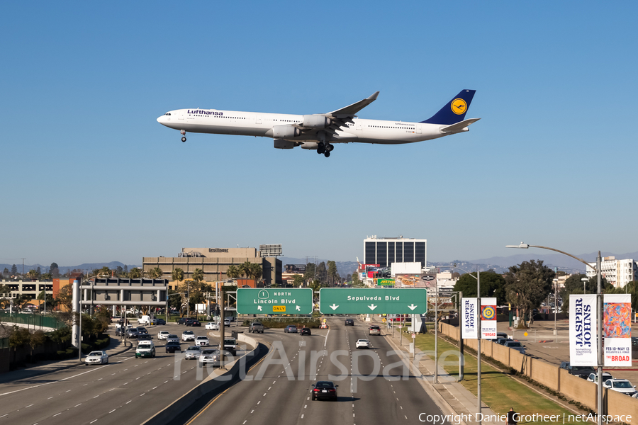Lufthansa Airbus A340-642X (D-AIHV) | Photo 238939