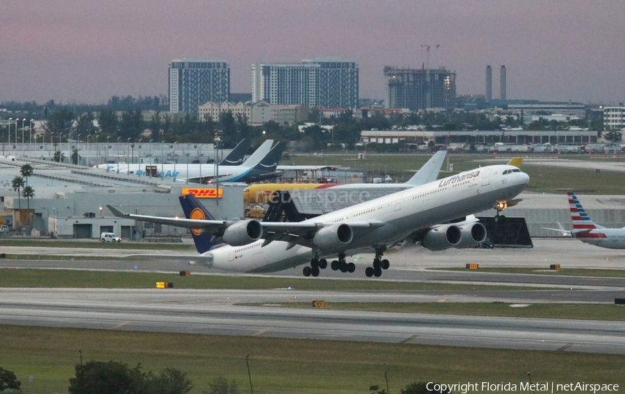 Lufthansa Airbus A340-642X (D-AIHY) | Photo 575519