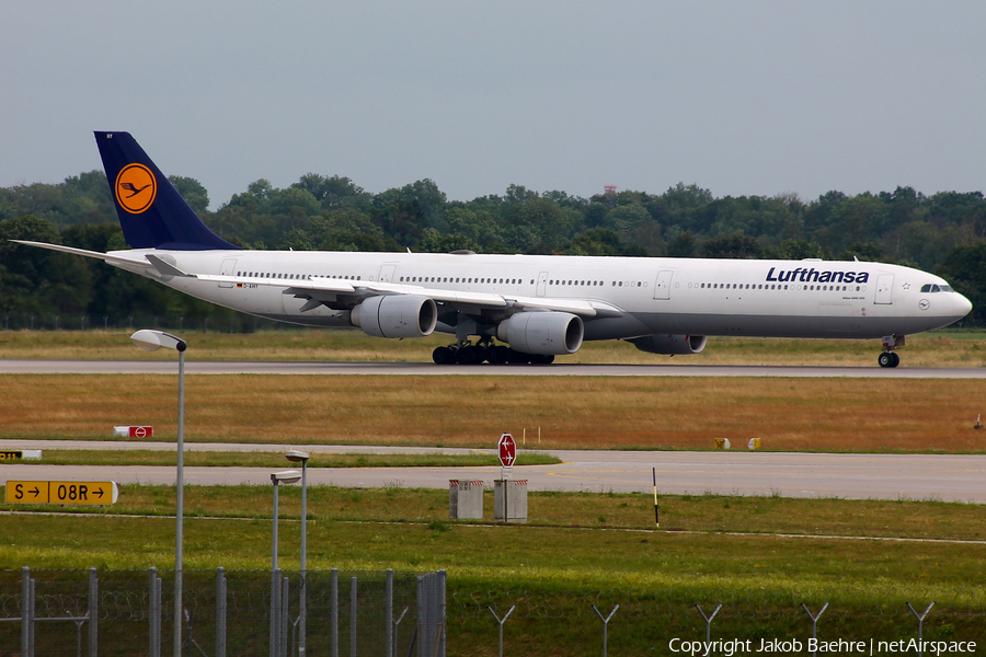 Lufthansa Airbus A340-642X (D-AIHY) | Photo 176392