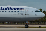 Lufthansa Airbus A340-642X (D-AIHZ) at  Miami - International, United States