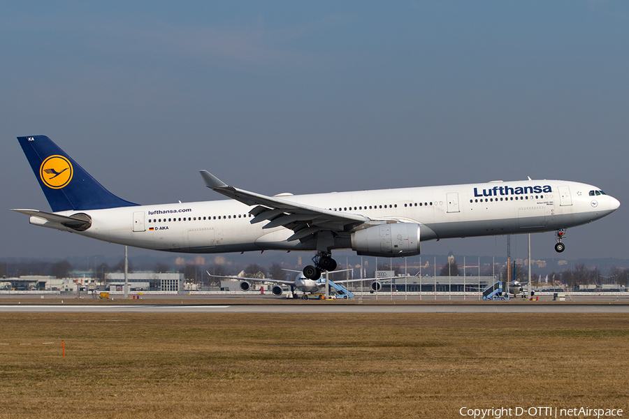 Lufthansa Airbus A330-343X (D-AIKA) | Photo 233184