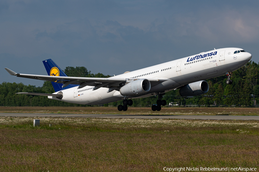 Lufthansa Airbus A330-343X (D-AIKE) | Photo 389197