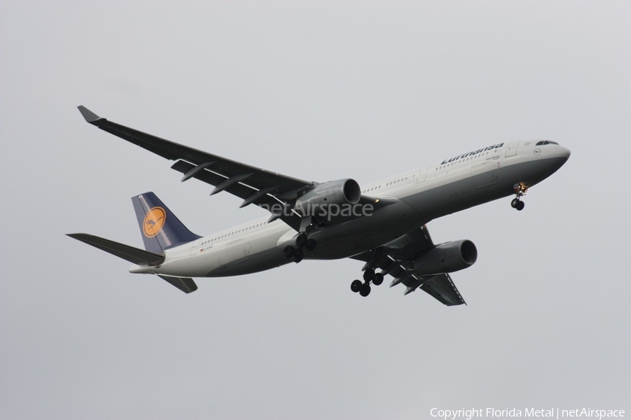 Lufthansa Airbus A330-343X (D-AIKE) | Photo 575915