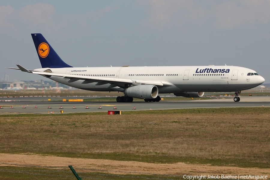 Lufthansa Airbus A330-343X (D-AIKH) | Photo 349203
