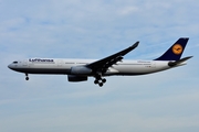 Lufthansa Airbus A330-343X (D-AIKH) at  Frankfurt am Main, Germany