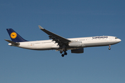 Lufthansa Airbus A330-343X (D-AIKI) at  Newark - Liberty International, United States