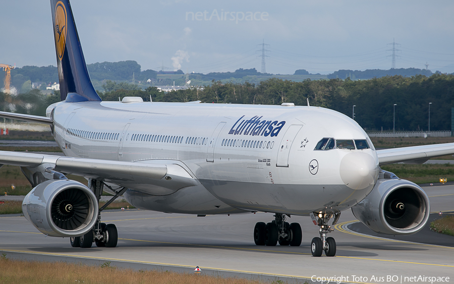 Lufthansa Airbus A330-343X (D-AIKK) | Photo 113846