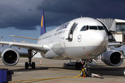 Lufthansa Airbus A330-343X (D-AIKK) at  Hamburg - Fuhlsbuettel (Helmut Schmidt), Germany