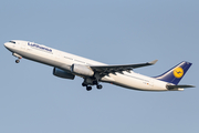 Lufthansa Airbus A330-343X (D-AIKL) at  Boston - Logan International, United States