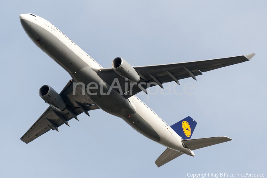 Lufthansa Airbus A330-343X (D-AIKL) | Photo 434436