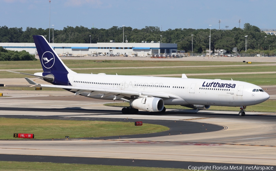 Lufthansa Airbus A330-343X (D-AIKO) | Photo 575971