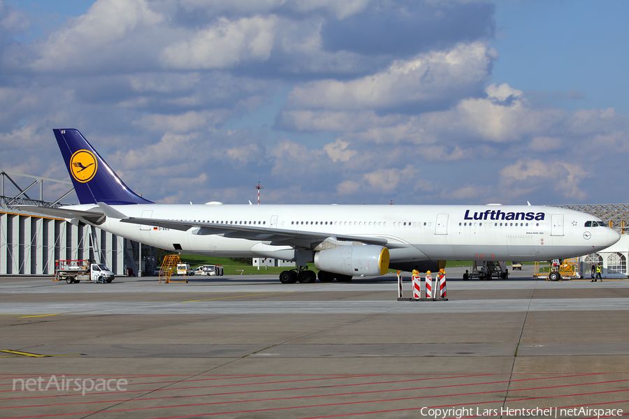 Lufthansa Airbus A330-343 (D-AIKS) | Photo 84670