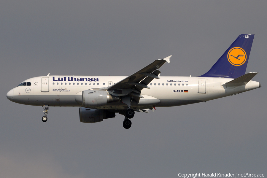 Lufthansa Airbus A319-114 (D-AILB) | Photo 311178