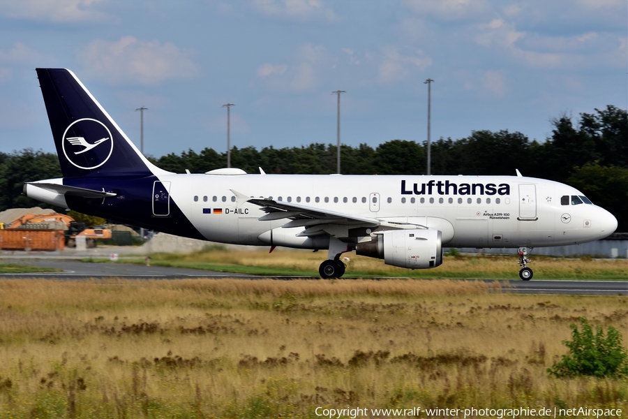 Lufthansa Airbus A319-114 (D-AILC) | Photo 490355