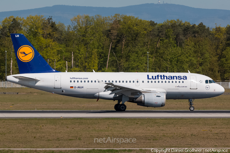 Lufthansa Airbus A319-114 (D-AILH) | Photo 109892