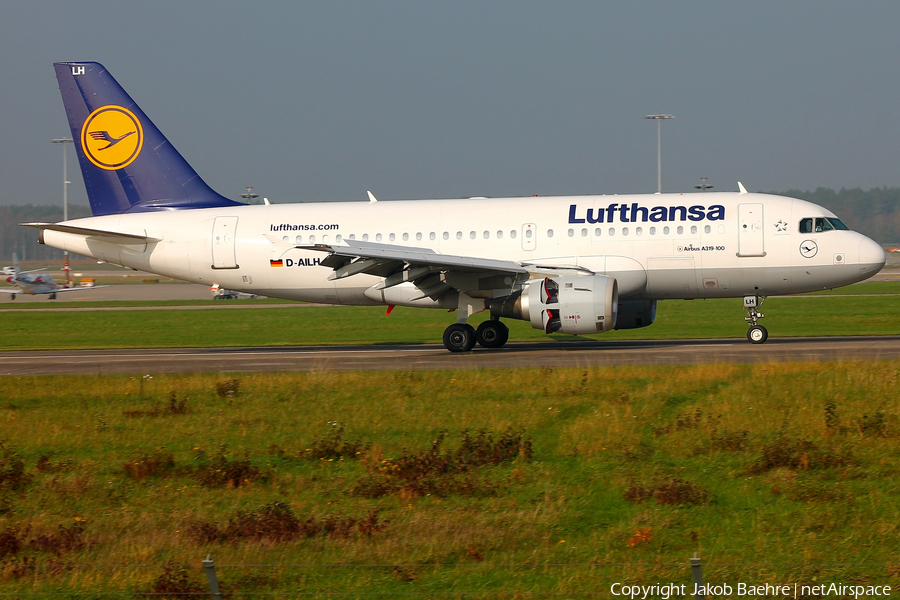 Lufthansa Airbus A319-114 (D-AILH) | Photo 193882