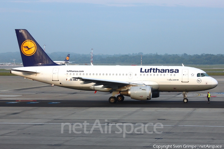 Lufthansa Airbus A319-114 (D-AILI) | Photo 31548