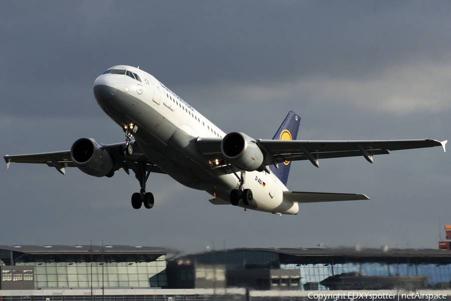 Lufthansa Airbus A319-114 (D-AILI) | Photo 293234