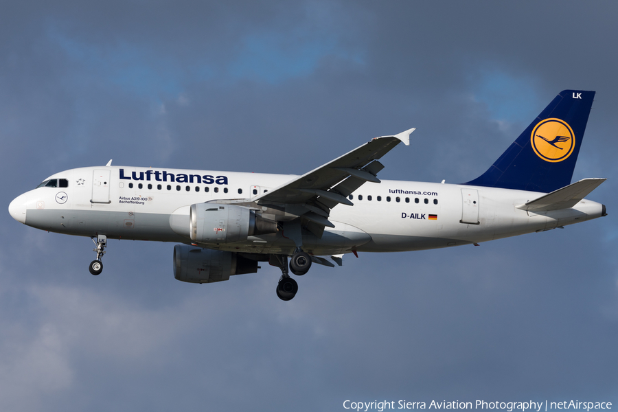 Lufthansa Airbus A319-114 (D-AILK) | Photo 330456