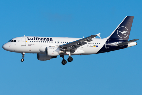 Lufthansa Airbus A319-114 (D-AILL) at  Hamburg - Fuhlsbuettel (Helmut Schmidt), Germany