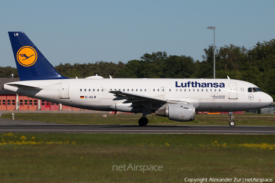 Lufthansa Airbus A319-114 (D-AILM) | Photo 243490