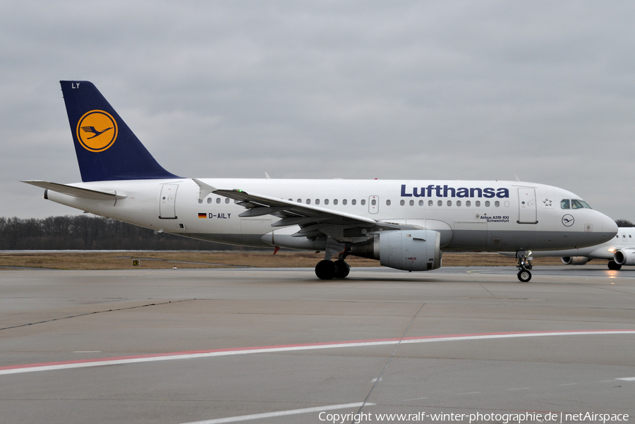 Lufthansa Airbus A319-114 (D-AILP) | Photo 565678