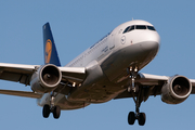Lufthansa Airbus A319-114 (D-AILR) at  Hamburg - Fuhlsbuettel (Helmut Schmidt), Germany
