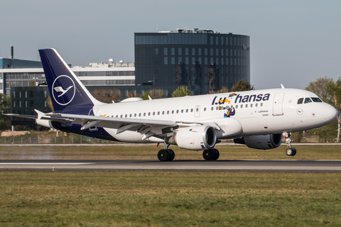 Lufthansa Airbus A319-114 (D-AILU) at  Hamburg - Fuhlsbuettel (Helmut Schmidt), Germany