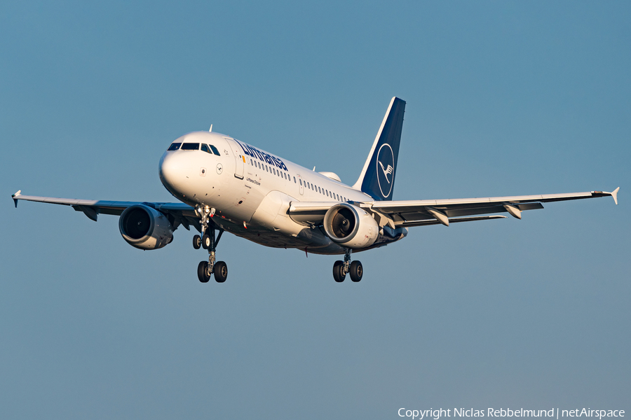 Lufthansa Airbus A319-114 (D-AILW) | Photo 497281