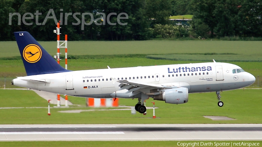 Lufthansa Airbus A319-114 (D-AILX) | Photo 171566