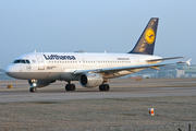 Lufthansa Airbus A319-114 (D-AILY) at  Manchester - International (Ringway), United Kingdom