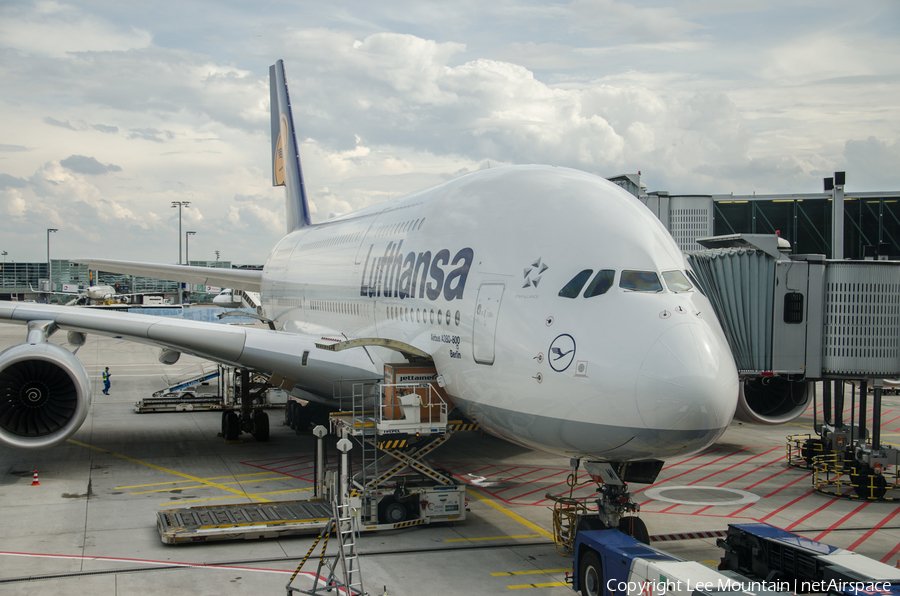 Lufthansa Airbus A380-841 (D-AIMA) | Photo 184081