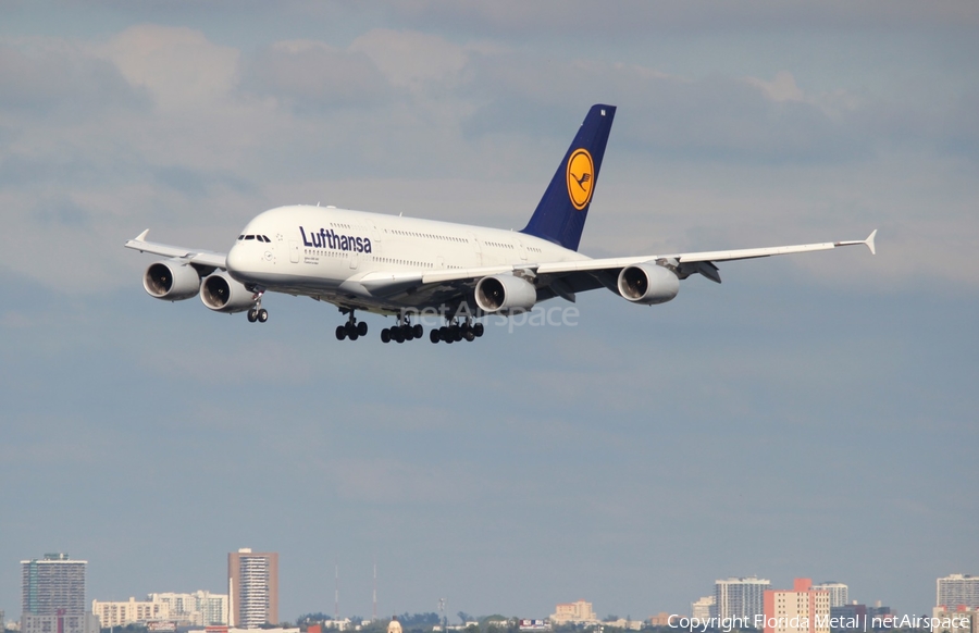 Lufthansa Airbus A380-841 (D-AIMA) | Photo 576017