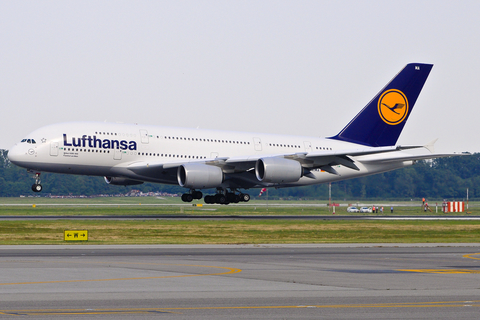 Lufthansa Airbus A380-841 (D-AIMA) at  Milan - Malpensa, Italy