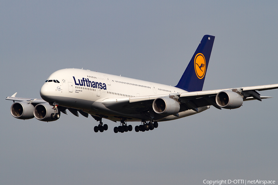 Lufthansa Airbus A380-841 (D-AIMB) | Photo 395369