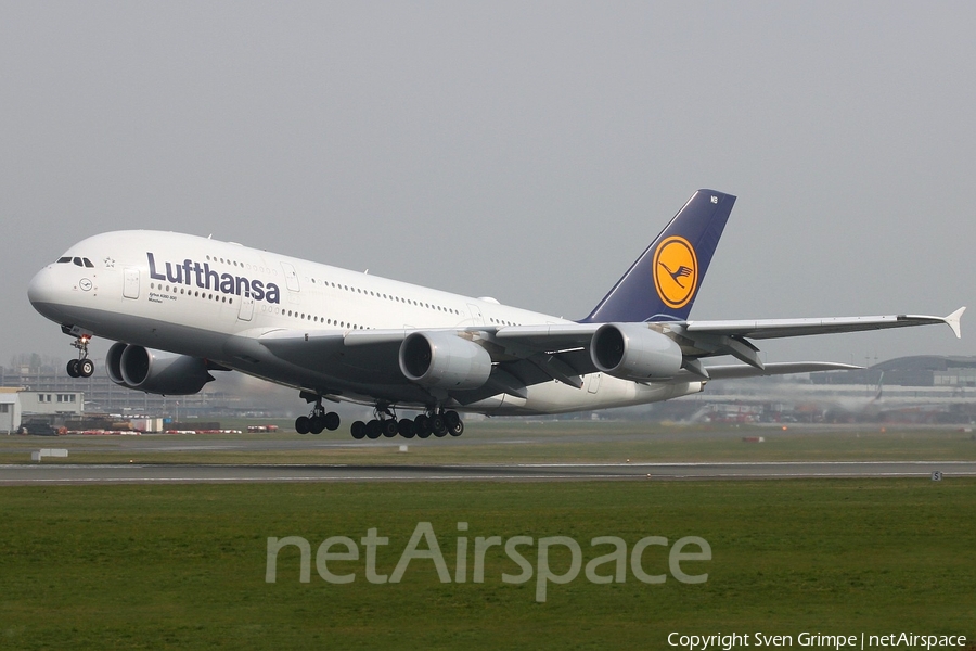 Lufthansa Airbus A380-841 (D-AIMB) | Photo 215777