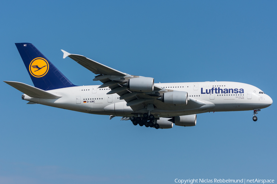 Lufthansa Airbus A380-841 (D-AIMC) | Photo 243165
