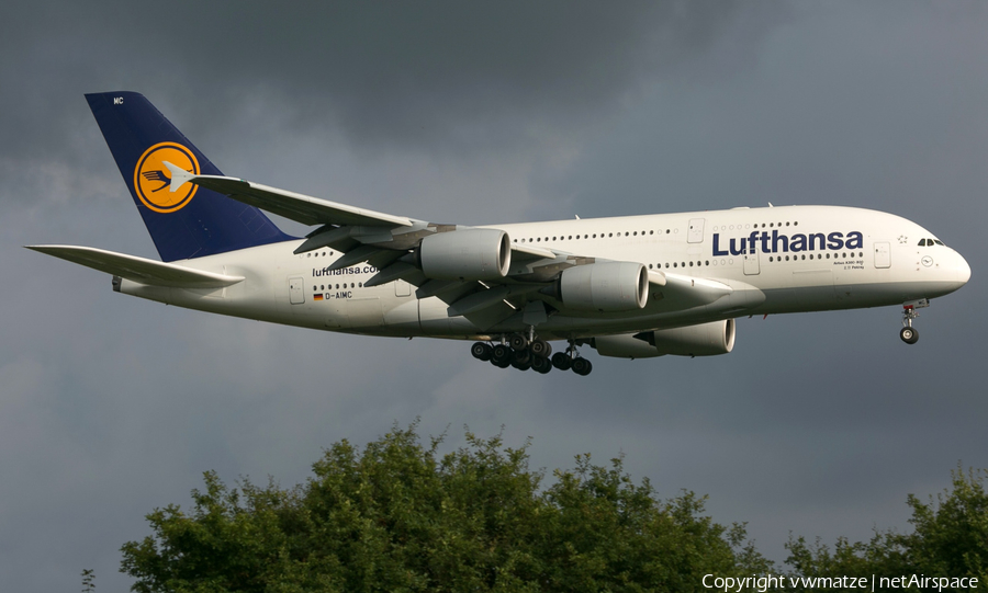 Lufthansa Airbus A380-841 (D-AIMC) | Photo 140954