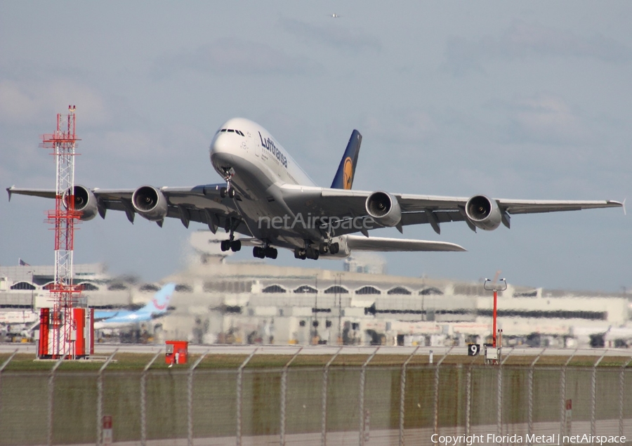 Lufthansa Airbus A380-841 (D-AIMC) | Photo 576028