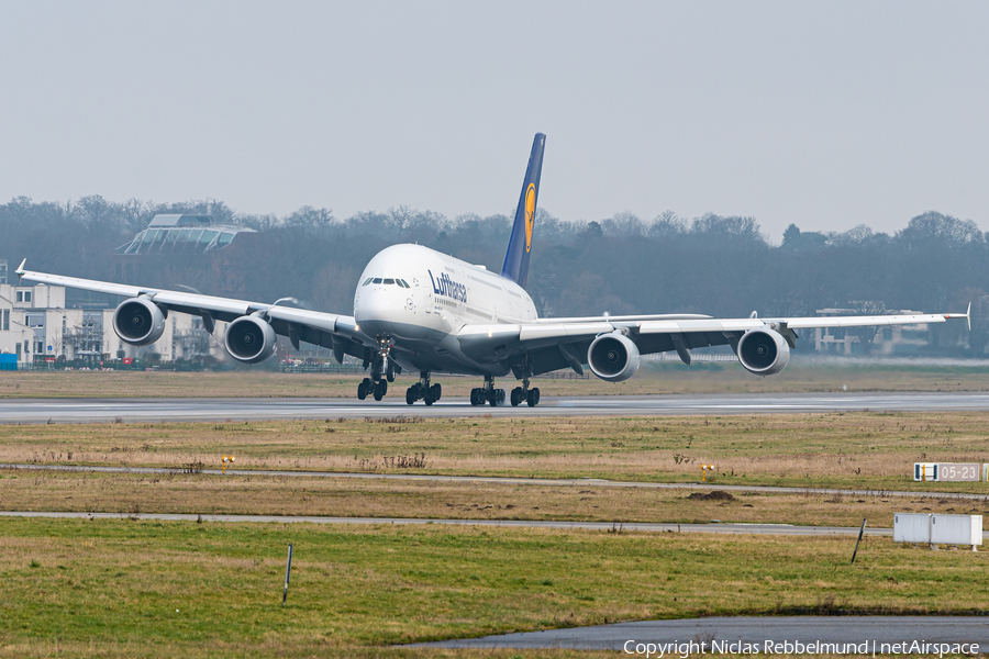 Lufthansa Airbus A380-841 (D-AIME) | Photo 369578