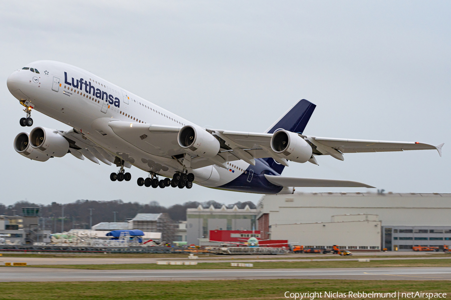 Lufthansa Airbus A380-841 (D-AIME) | Photo 375415