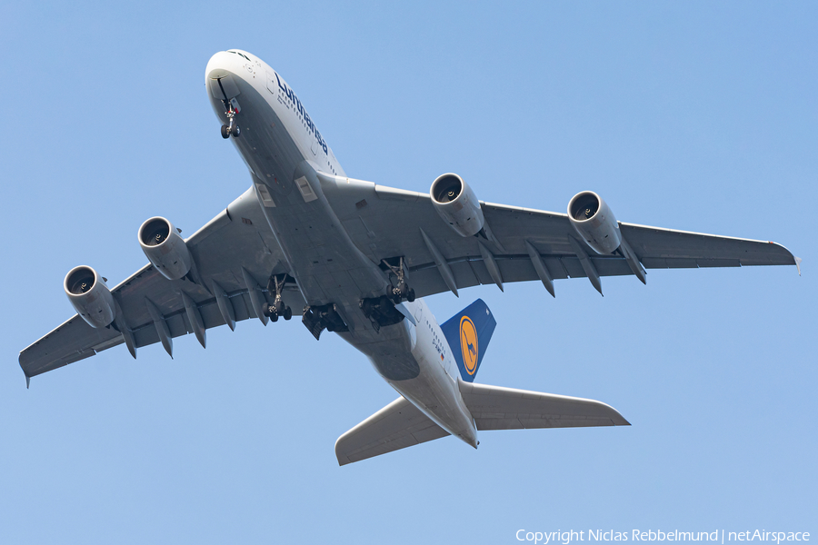 Lufthansa Airbus A380-841 (D-AIMF) | Photo 375410
