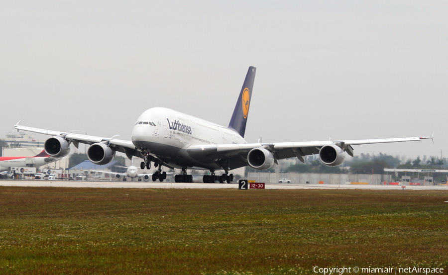 Lufthansa Airbus A380-841 (D-AIMG) | Photo 1692