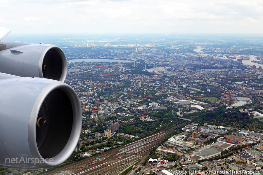 Lufthansa Airbus A380-841 (D-AIML) | Photo 421990